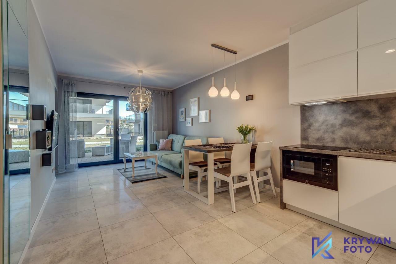 Gardenia Sea Side Topaz 6